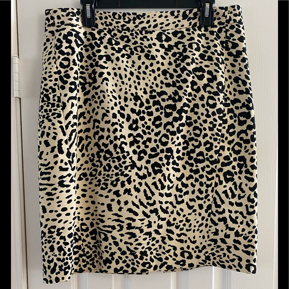 LOFT Leopard Print Pencil Skirt
